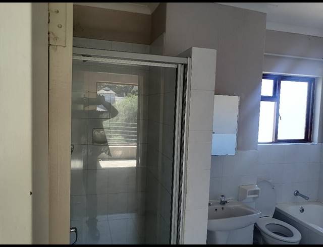 1 bed property to rent in BASSONIA